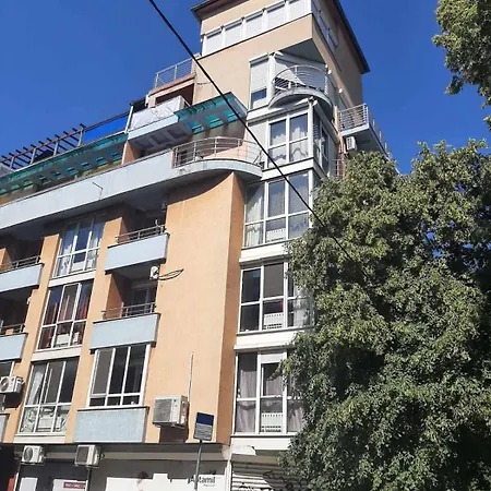 в центъра до парк оборище Διαμέρισμα *